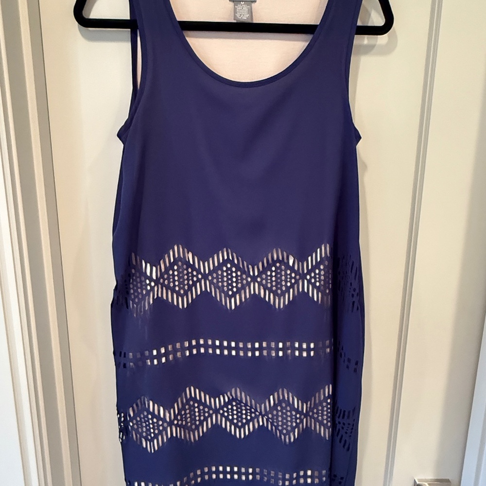 NEIMAN MARCUS Dress Blue with Pattern cutout and  Nude underlay Size M